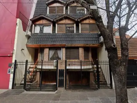 Venta Triplex con Pileta en Villa Urquiza