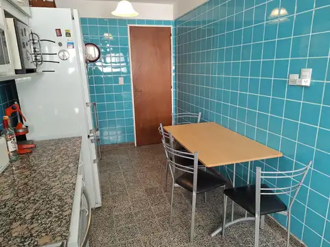 Departamento 5 ambientes con 2 baños