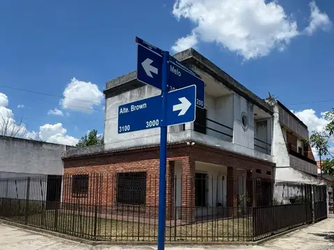 Casa en Venta con 1 cochera