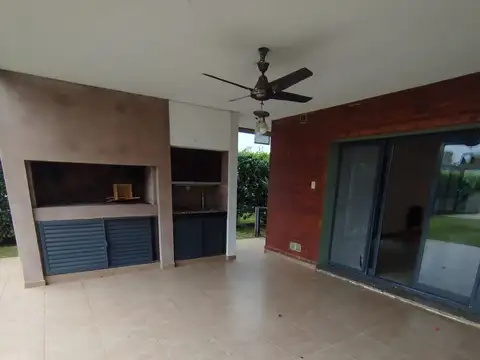 Casa en Alquiler 14 años