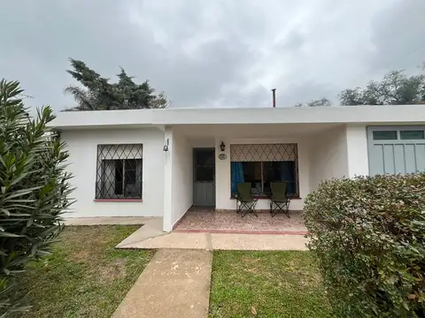 VENTA CASA PB 2 DORM REFACCIONADA EN VALLE HERMOSO
