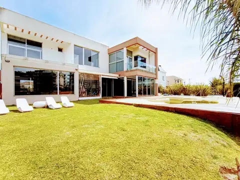 VENTA  CASA EN NUEVO QUILMES  VISTA A LA LAGUNA