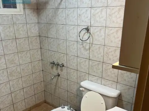 Depto Tipo Casa en Venta con 1 cocheras