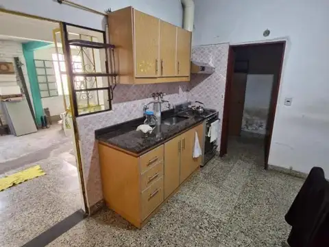 Casa 6 ambientes con 3 baños