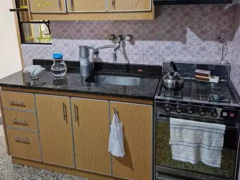 Casa en Venta en Isidro Casanova, USD 180.000
