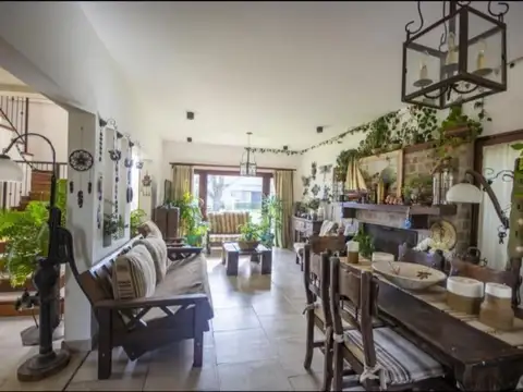 Casa en Alquiler en San Isidro Labrador, USD 2.300