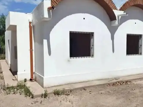 VENTA CASA A ESTRENAR EN LAS HERAS-MZA
