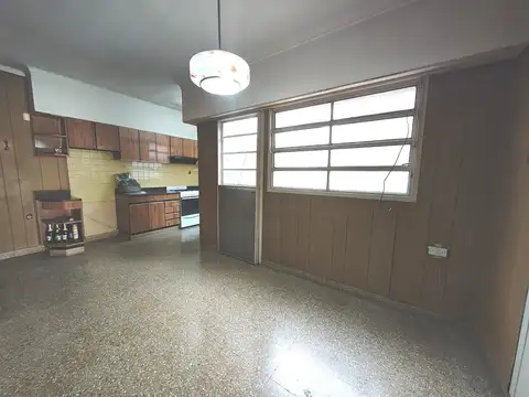 Casa en Venta con 5 cocheras