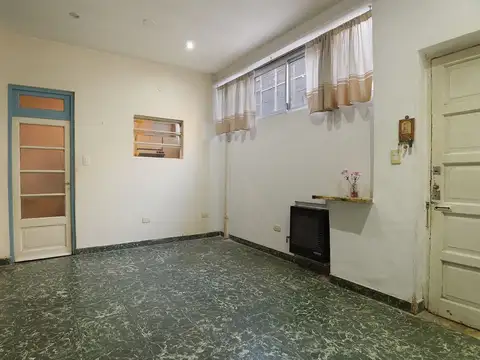 Depto Tipo Casa en Venta de 4 ambientes