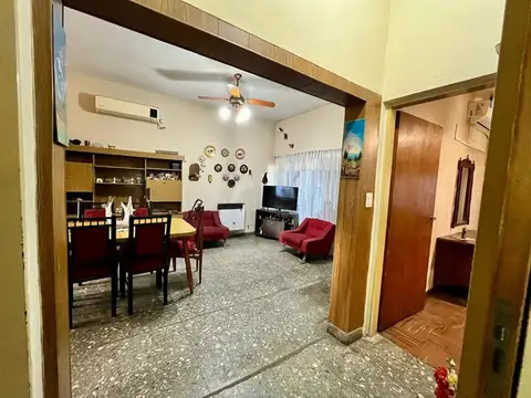 VENTA CASA 3AMB COCH PATIO TERRENO GALPON V LUGANO