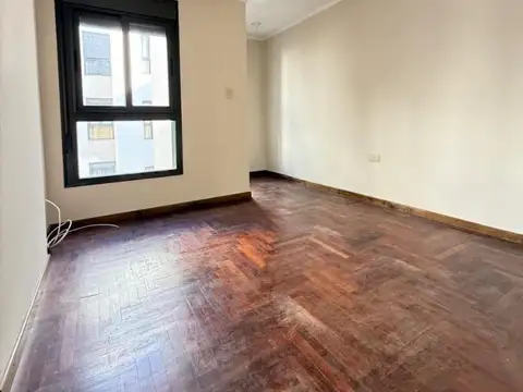 Departamento en Alquiler! A 3 cuadras de Plaza España!