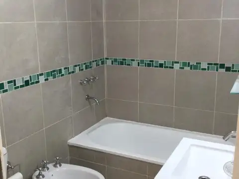 Departamento en Alquiler en Banfield, $ 550.000