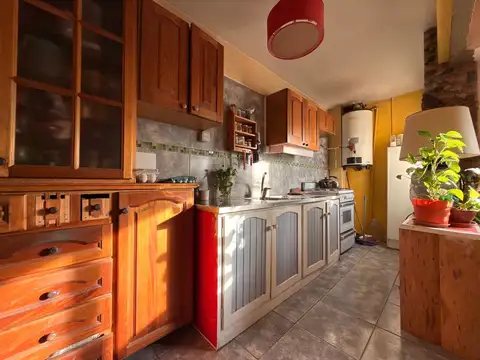 VENTA DE DEPARTAMENTO AL FRENTE ONELLI 4 AMBIENTES