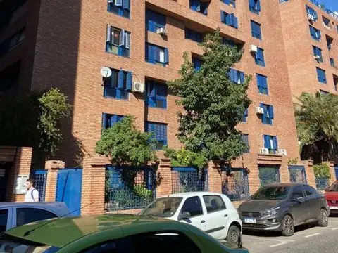 Departamento en Alquiler en Alberdi, $ 550.000