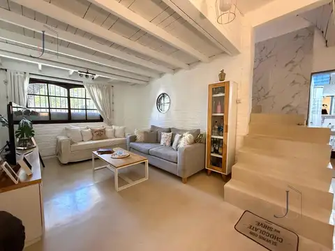 Casa en Venta en Castelar Sur, USD 139.000