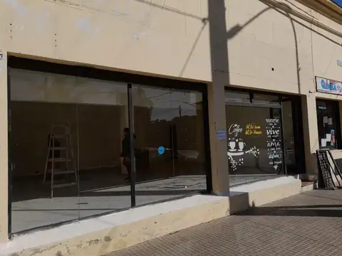 LOCAL COMERCIAL OPORTUNIDAD Y EXCELENTE UBICACIÓN 