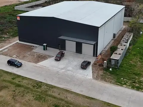Nave Industrial en Carlos Spegazzini