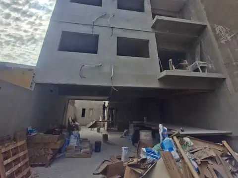 Mariano Pelliza 4500, Piso 1