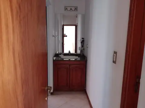Departamento 5 ambientes con 1 baño
