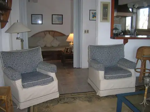 Casa en Alquiler Temporal con 1 cochera