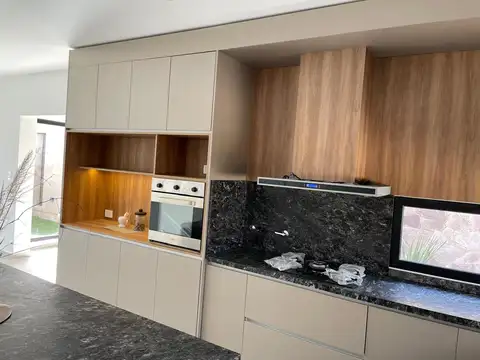 HERMOSA CASA A ESTRENAR BARRIO PRIVADO LAS CAÑITAS-MALAGUEÑO 3 DORMITORIOS