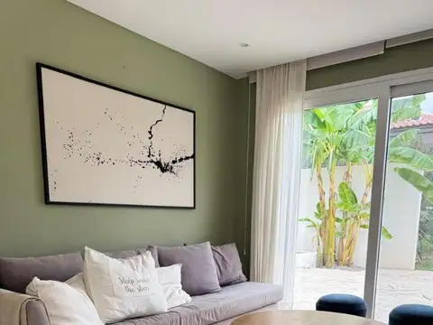 Casa 4 ambientes con 4 baños