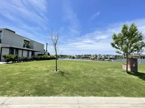 Terreno en Venta en Nordelta Carpinchos, USD 405.000