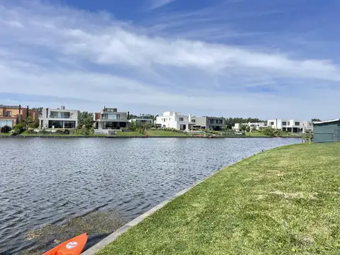 Terreno en Venta en Nordelta Carpinchos, USD 405.000