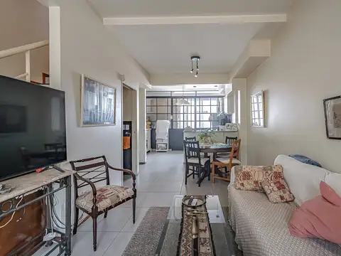 Depto Tipo Casa en Venta con 1 cocheras