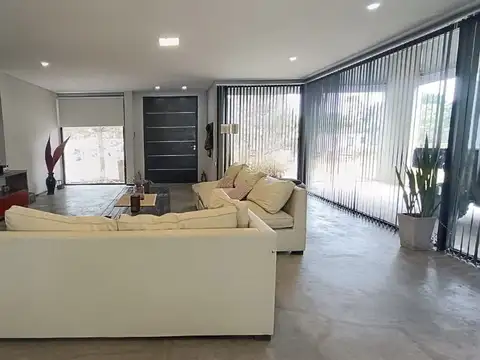 Casa en Alquiler en Costa Esmeralda, USD 120