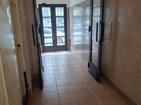 Humboldt 2400, Piso 1º