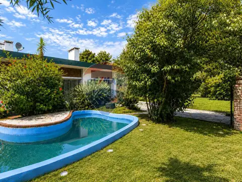Venta Casas en doble Terreno Esquina Las Toscas