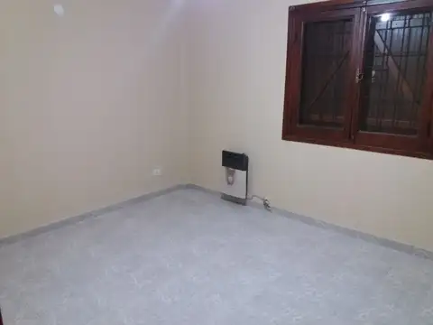 En Venta, chalet en PH, Villa Gesell.