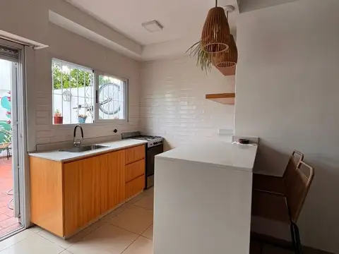Depto Tipo Casa 4 ambientes con 1 baño