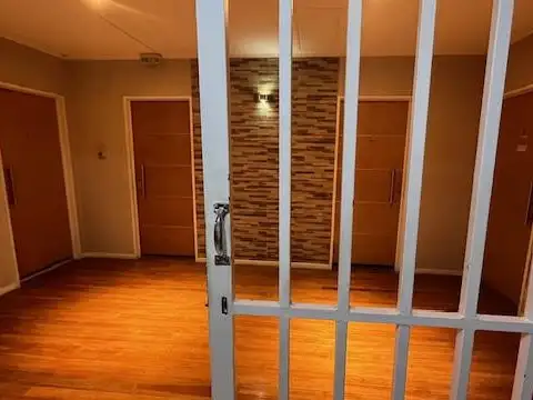 Oficina 4 ambientes con 2 baños
