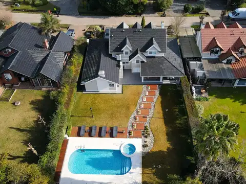 Casa en Venta en Echeverria Del Lago, USD 350.000