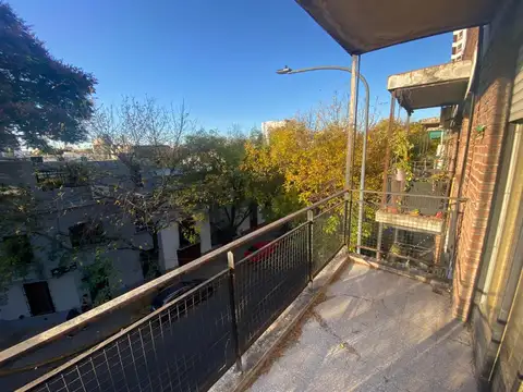 Neuquen 1200, Piso 3