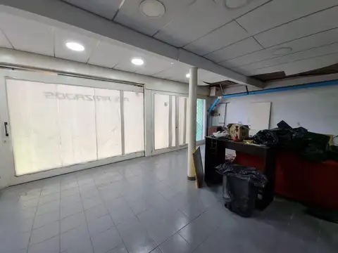 Av. Uriburu 2500
