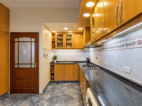 Depto Tipo Casa en Venta con 1 cocheras