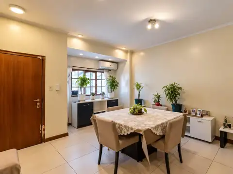 Depto Tipo Casa en Venta de 4 dormitorios