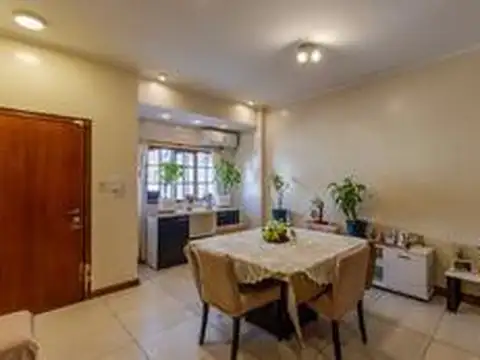 Depto Tipo Casa en Venta de 4 dormitorios