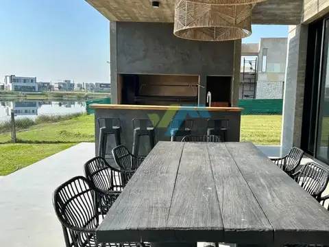 Casa en Venta al Noreste