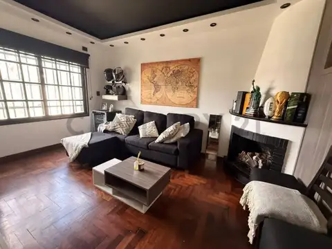 VENTA - PERMUTA CASA 3 AMB EN CIUDAD JARDIN CON COCHERA
