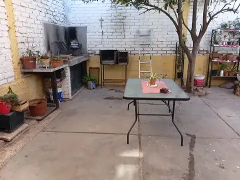 VENTA CASA BARRIO LOS TONELES 3 DORMITORIOS