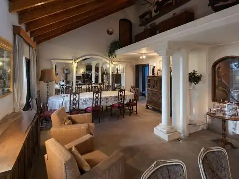 LOCAL COMERCIAL Y DEPARTAMENTO EN QUINTA SECCIÓN