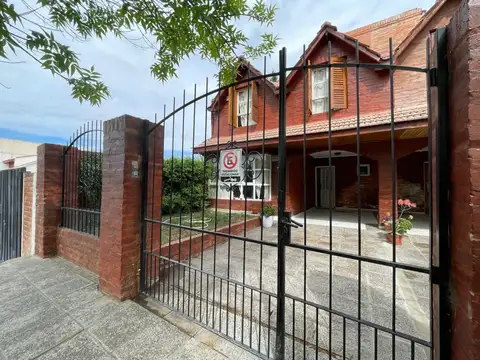 Casa en Venta en Neuquen, USD 195.000