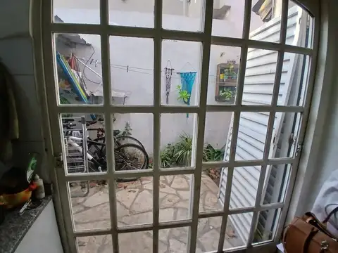 PH planta baja y primer piso 91m patio 4 dormitorios