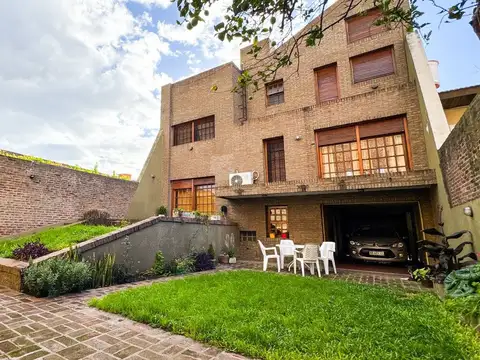 VENTA CASA 5 AMBIENTES APTO CREDITO - AVELLANEDA