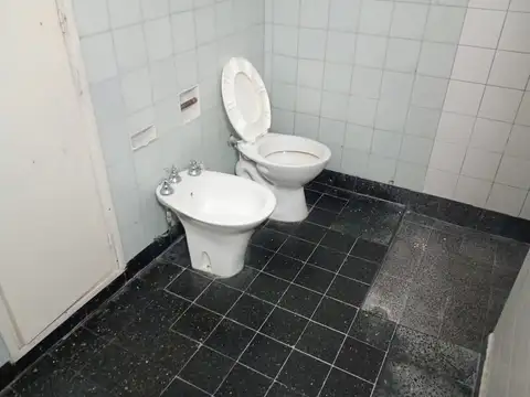 DEPTO UN DORMITORIO APTO COMERCIAL