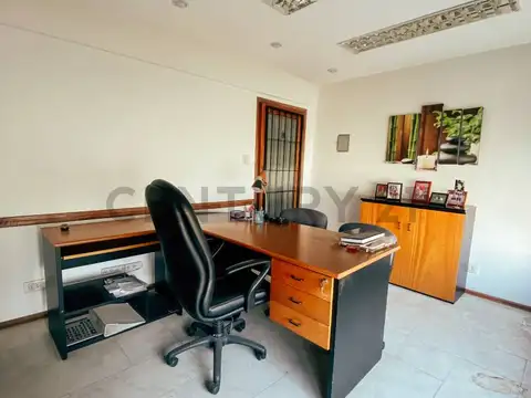 Local en Venta 61 años